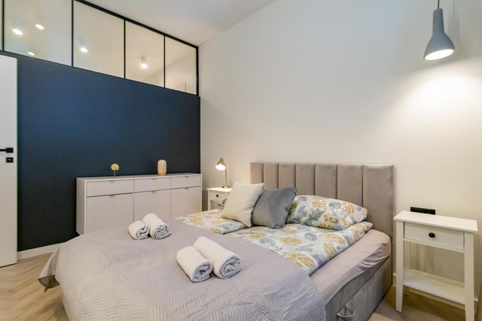 Appartement White Magnolia 4 Bedroom Premium And Parking Krakau