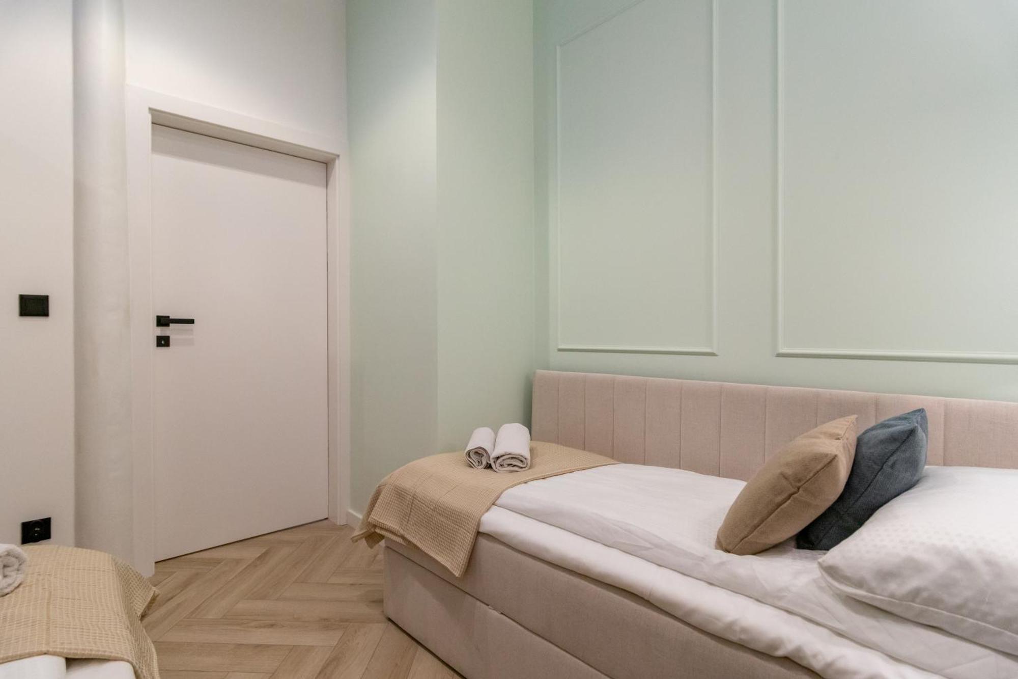 White Magnolia 4 Bedroom Premium And Parking *