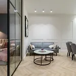White Magnolia 4 Bedroom Premium And Parking