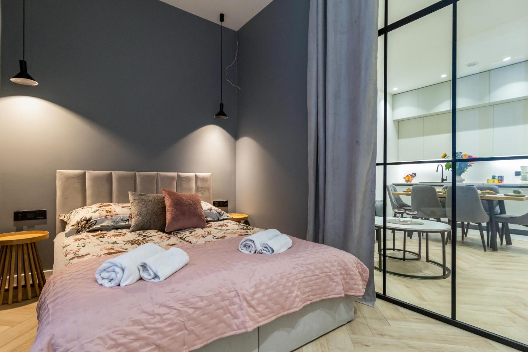 Apartment White Magnolia 4 Bedroom Premium And Parking