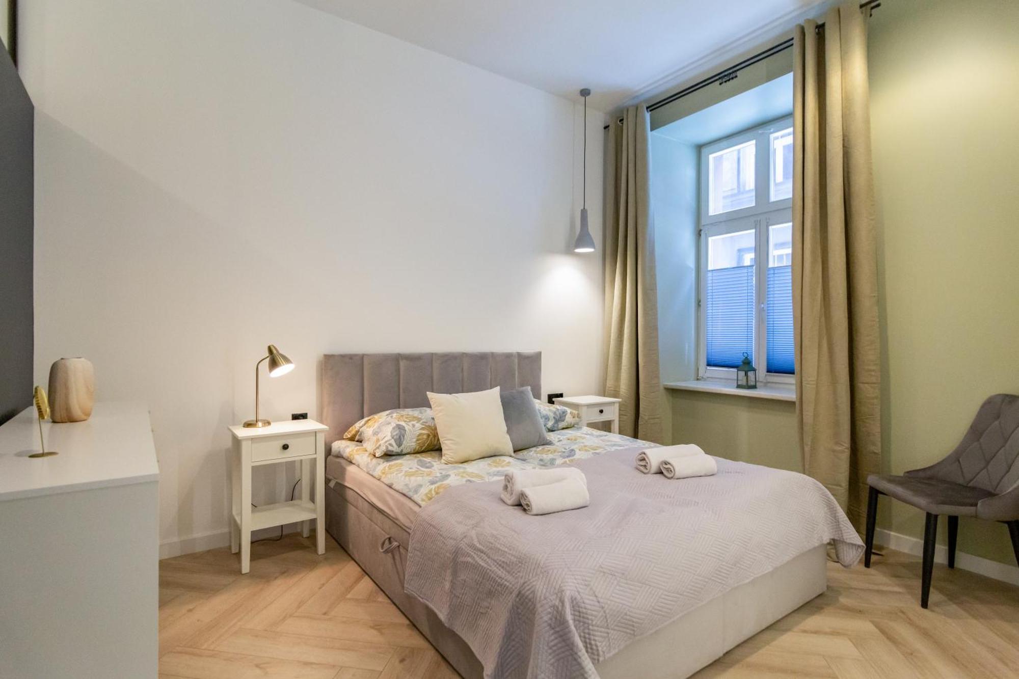 White Magnolia 4 Bedroom Premium And Parking Apartment *